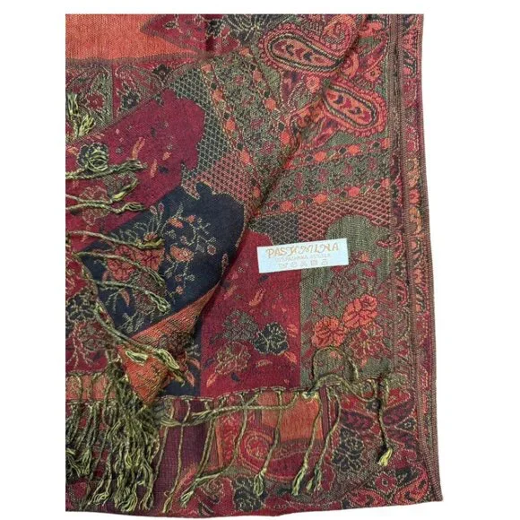 Pashmina & Silk Red Paisley Scarf – 55% Pashmina, 45% Silk - Picture 5 of 6
